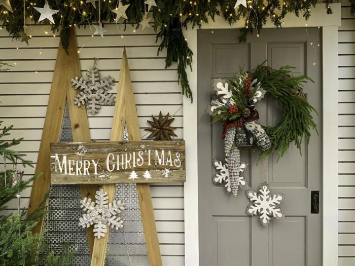 How to make a christmas door decoration