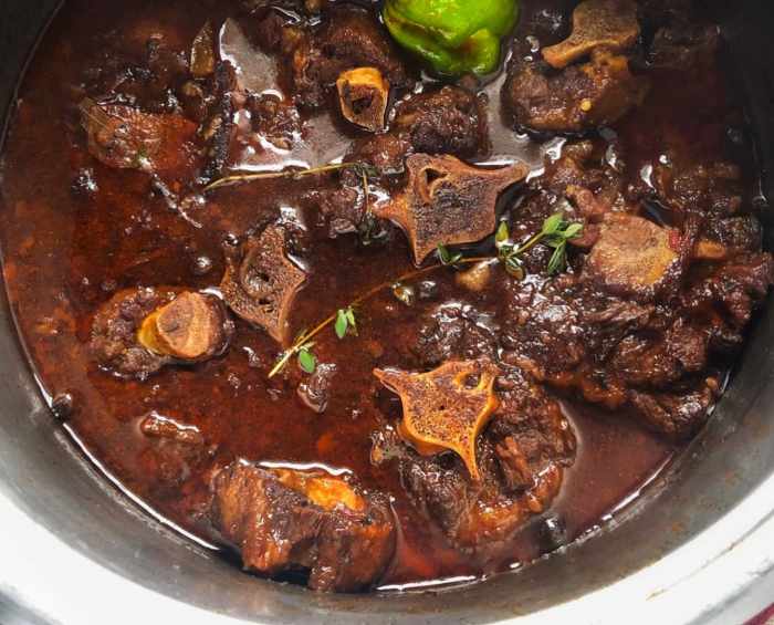 How to cook oxtail puerto rican style