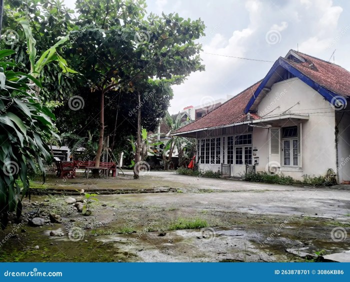 Desain teras rumah peninggalan belanda di indonesia